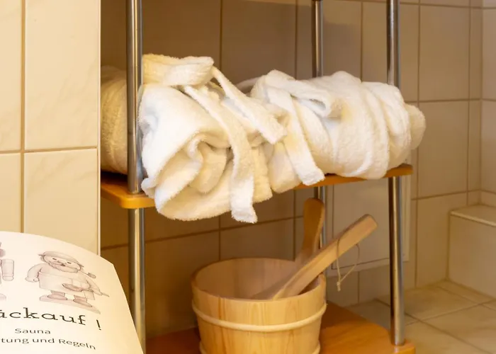 Neu - Dachsuite - Sauna - Terrasse - 4p - Fruehstueck Buchbar Schneeberg (Saxony)