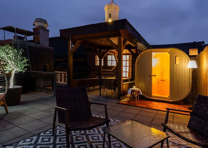 Neu - Dachsuite - Sauna - Terrasse - 4p - Fruehstueck Buchbar